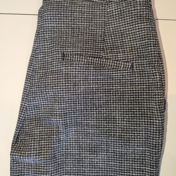 H&M Women's Black/White Woven Plaid Trouser - Picture 5 of 6